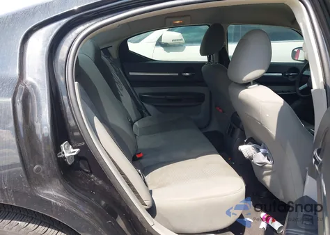 2010 Dodge Charger z USA, uszkodzony, nr VIN 2B3CA4CD7AH240080